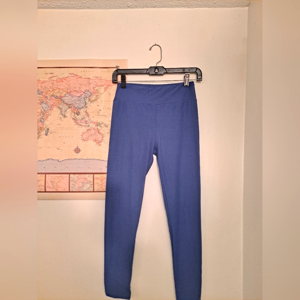 Blue Lularoe leggings